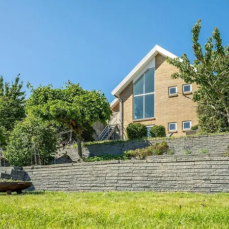 Holiday home Beautiful In With House Sea View