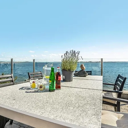 Beautiful In With House Sea View Egernsund