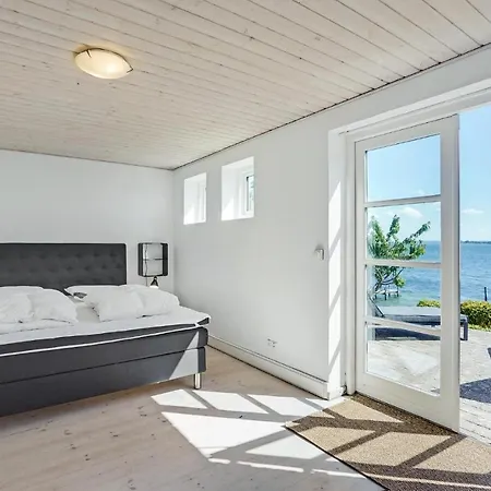 Beautiful In With House Sea View * Egernsund
